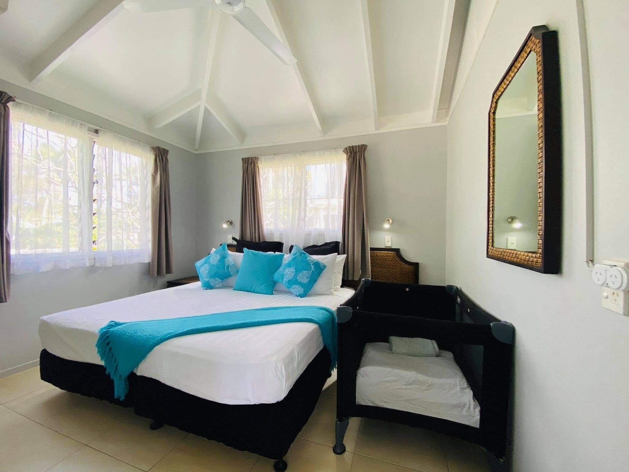 Duplex, Standard, Twin Beds, King Bed, Garden Area