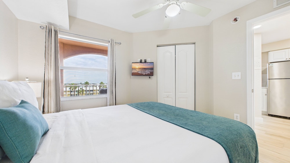 Condo, Premium, Gulf Front, Ocean View, Balcony