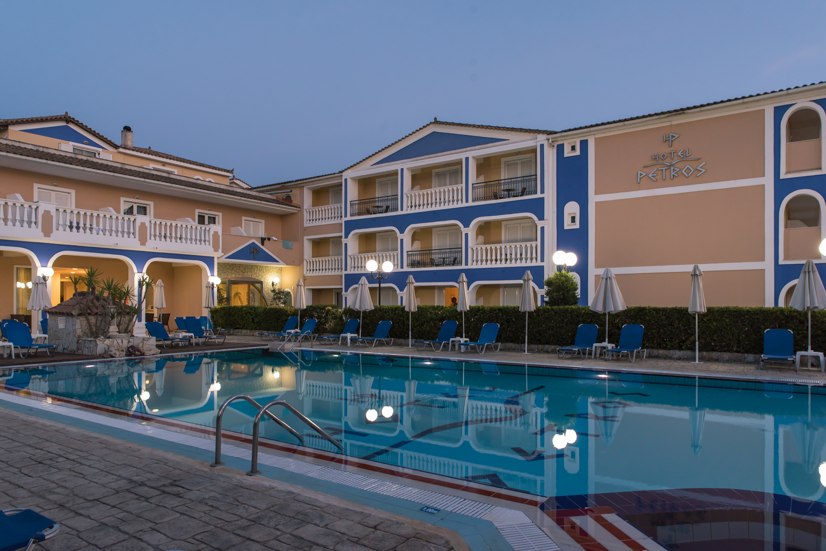 Petros Hotel 5/36