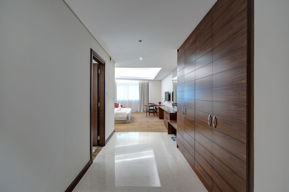 Center Hotel Sharjah 9/34