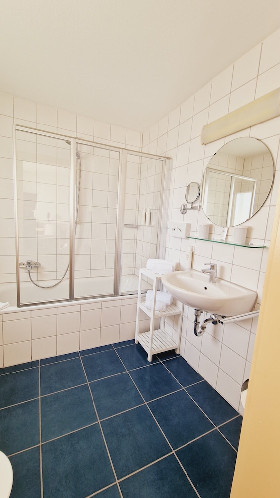 Hotel Garni Metzingen 48/49