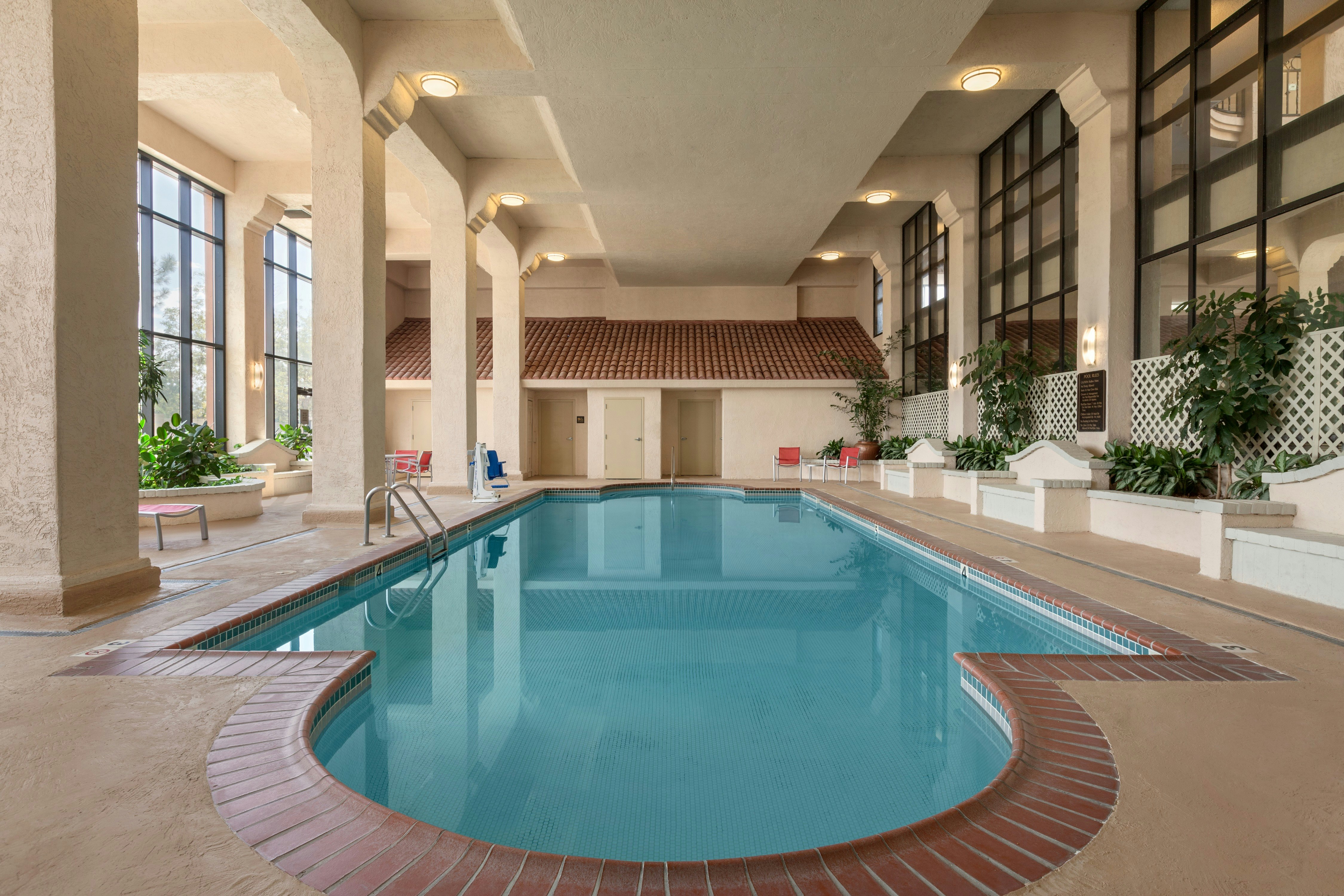 Embassy Suites Baton Rouge 25/47
