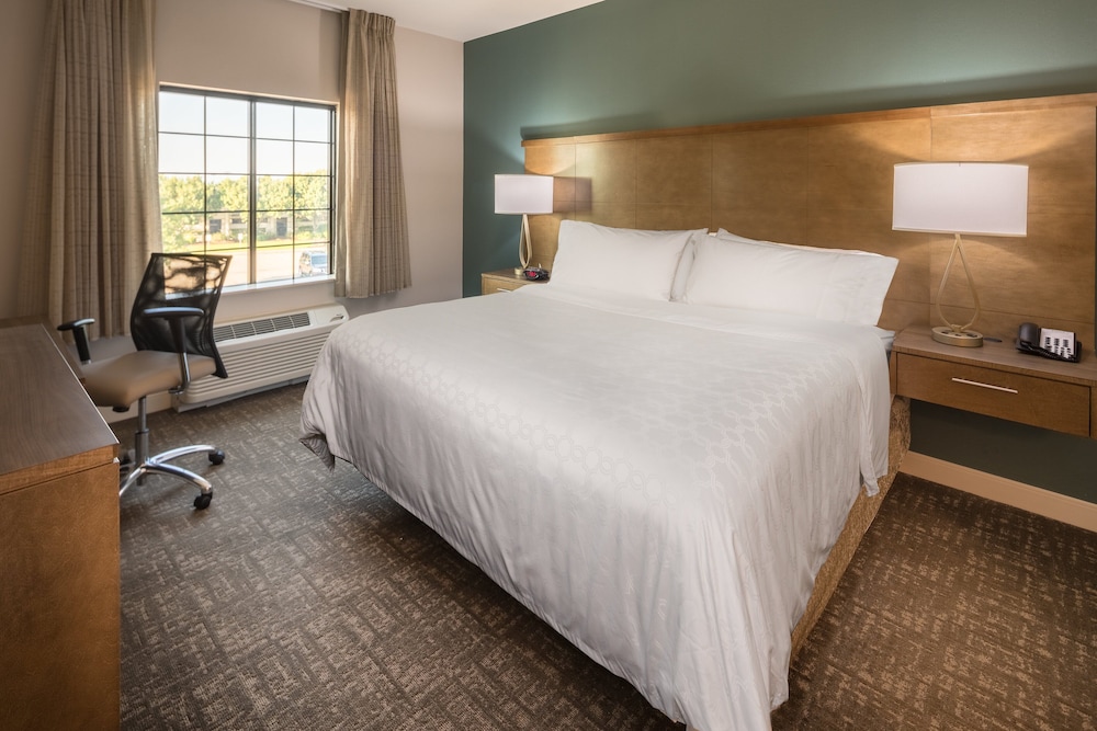 Staybridge Suites Lake Jackson 15/53