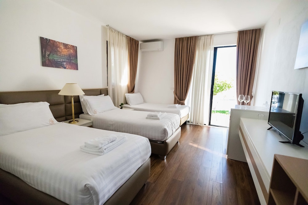 Chateau Linza Resort 20/56