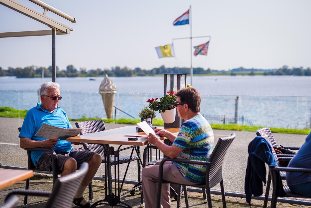HOTEL RESTAURANT ZALEN HOOGEERD 31/49