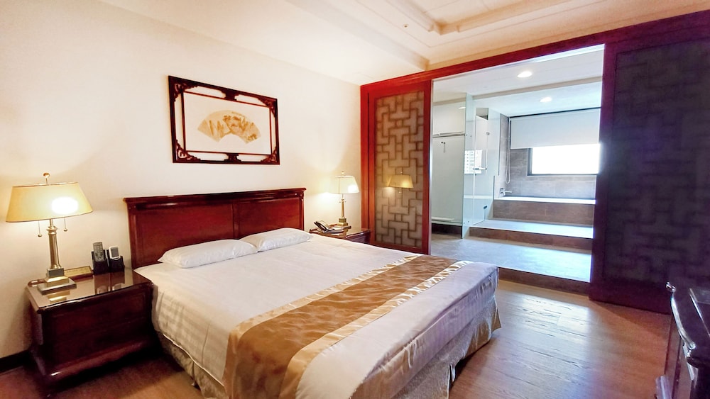 غرفة ديلوكس بسرير كوين بإطلالة على المدينة، King Apos S Paradise Hotel 7/10