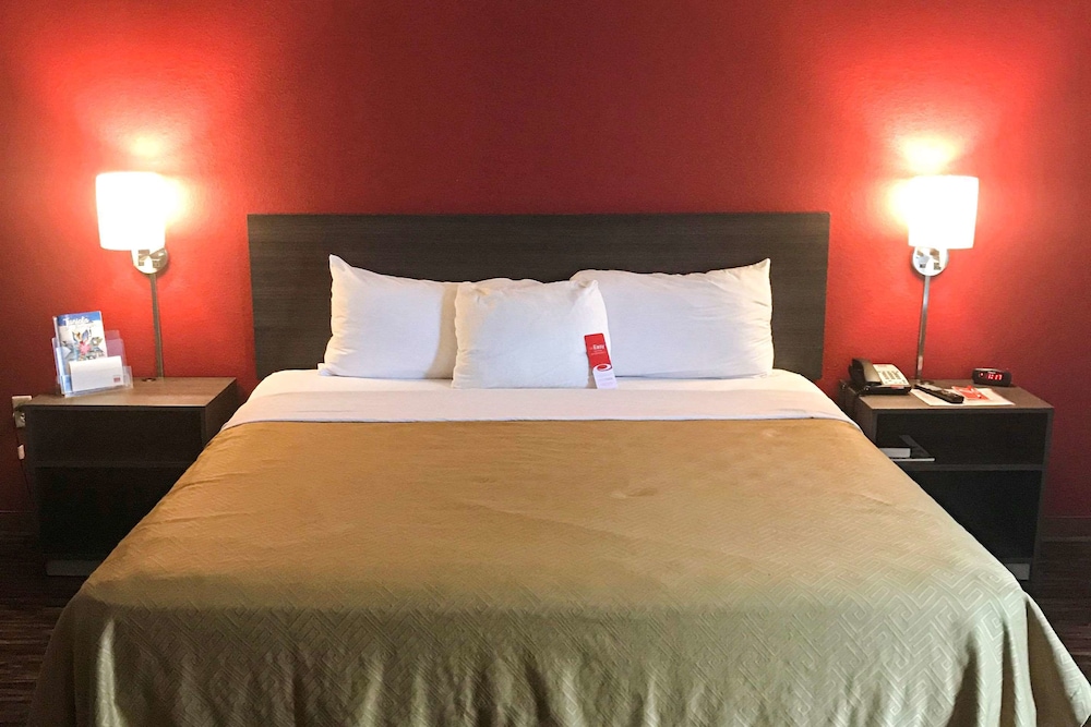 Econo Lodge Mifflintown 12/29