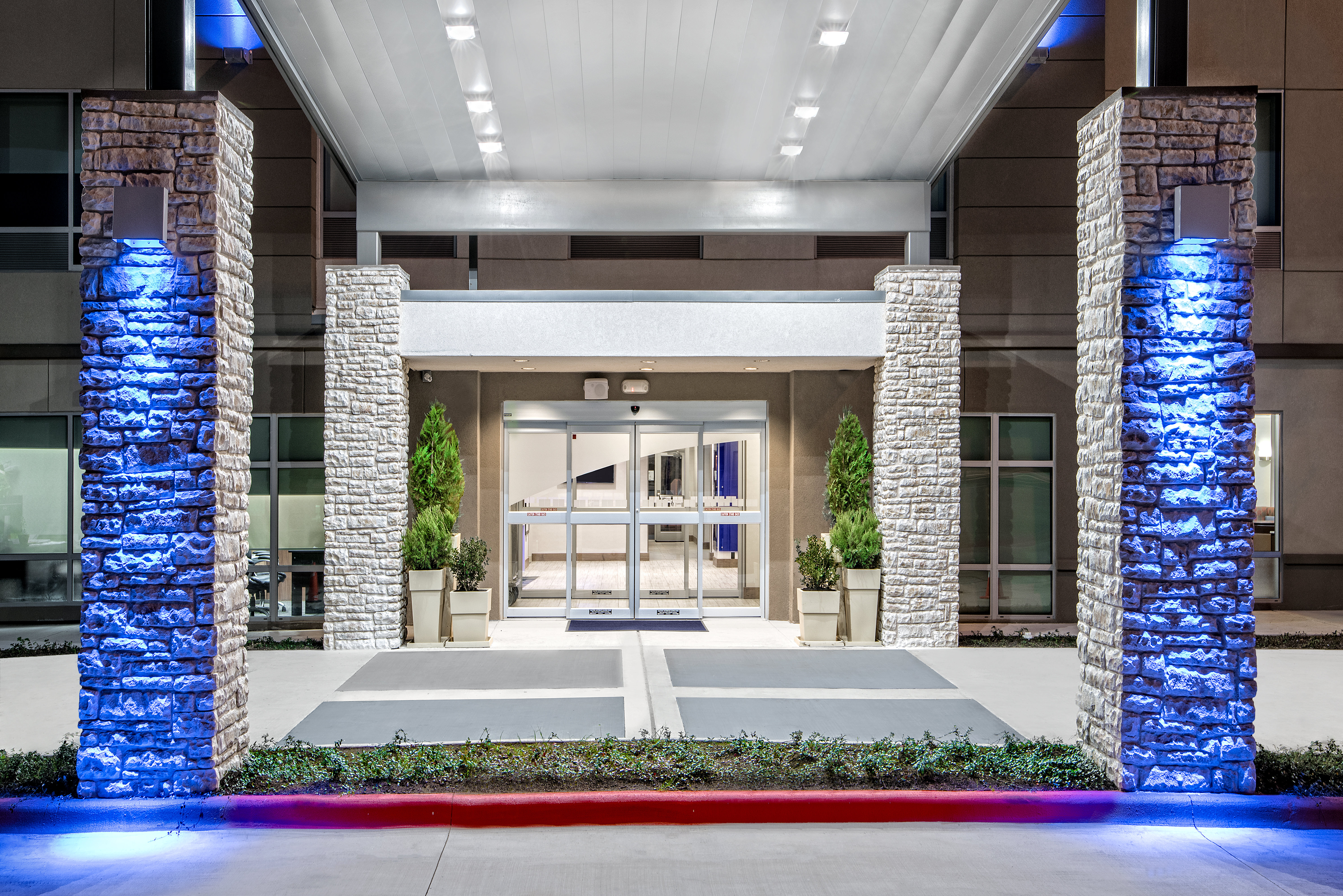 Holiday Inn Express & Suites Round Rock - Austin N 52/52