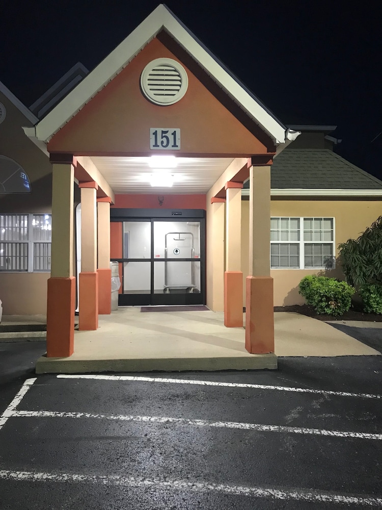 Microtel Inn & Suites by Wyndham Murfreesboro 3/24