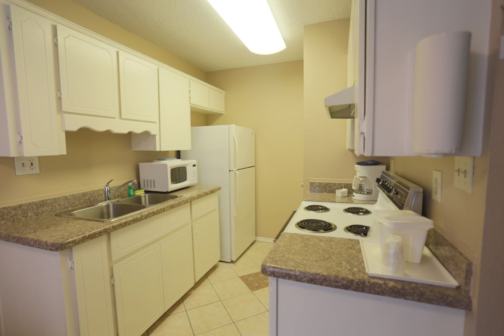 Victoria Palms Inn Suites 12/31