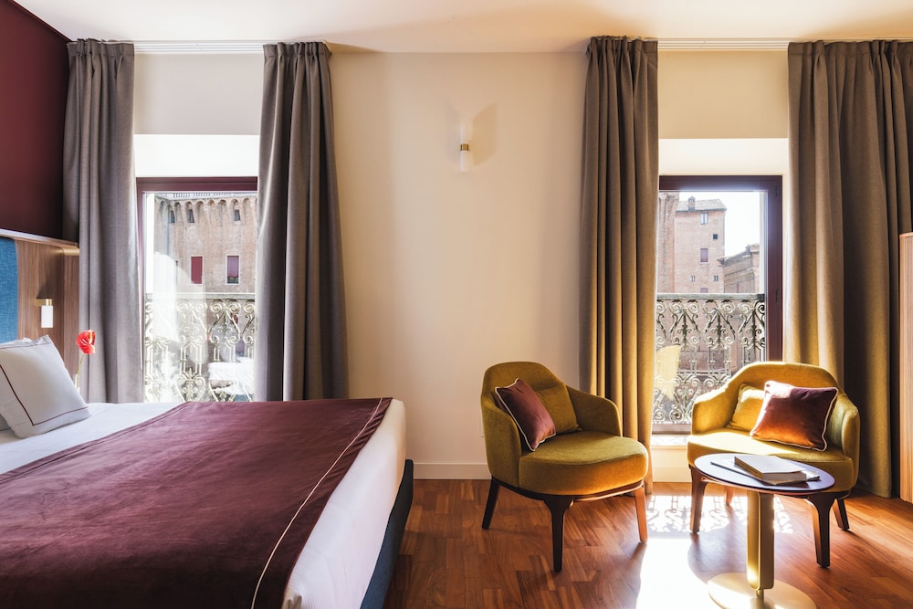 Ferrara Hotel 17/66
