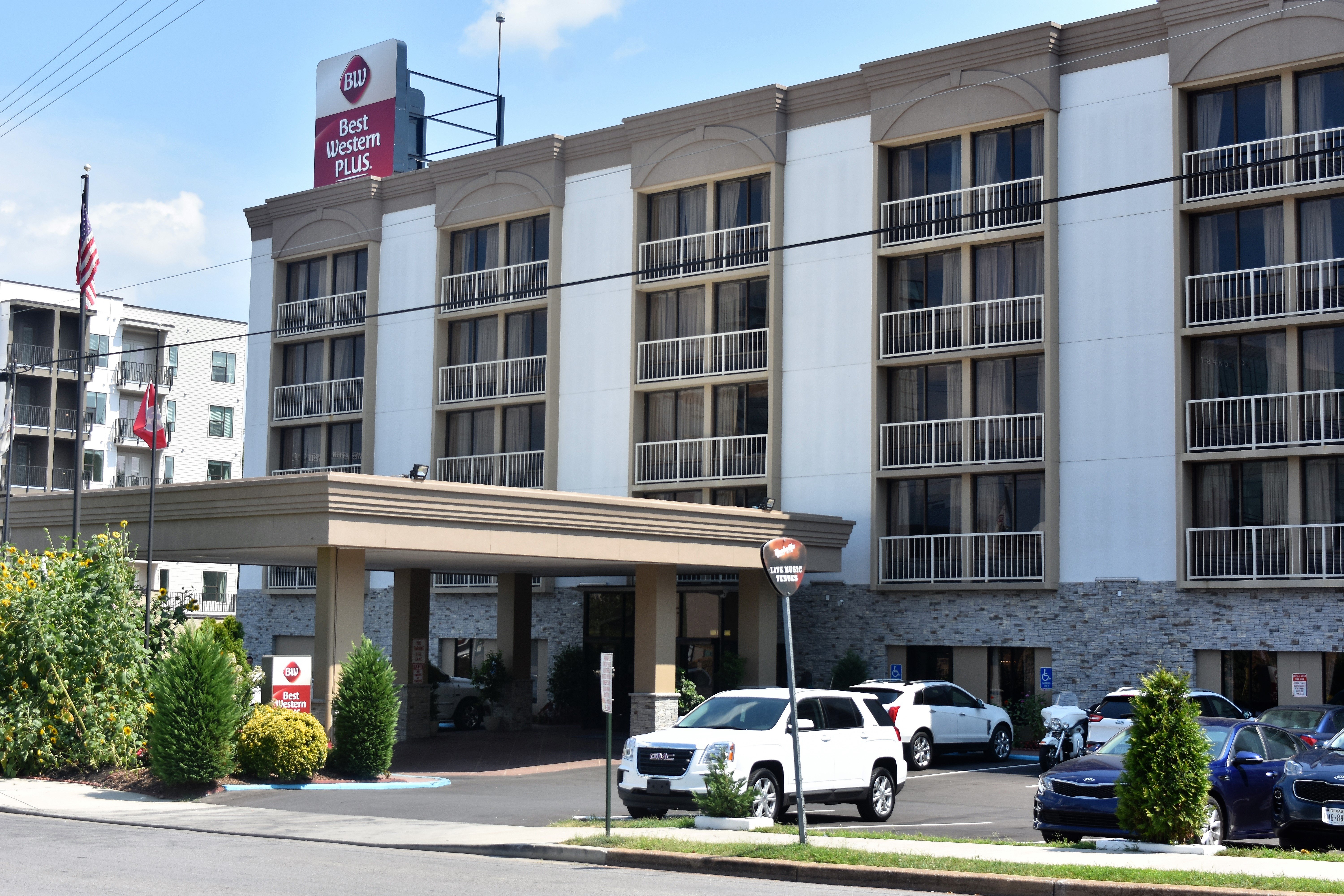 Best Western Plus Music Row 77/80