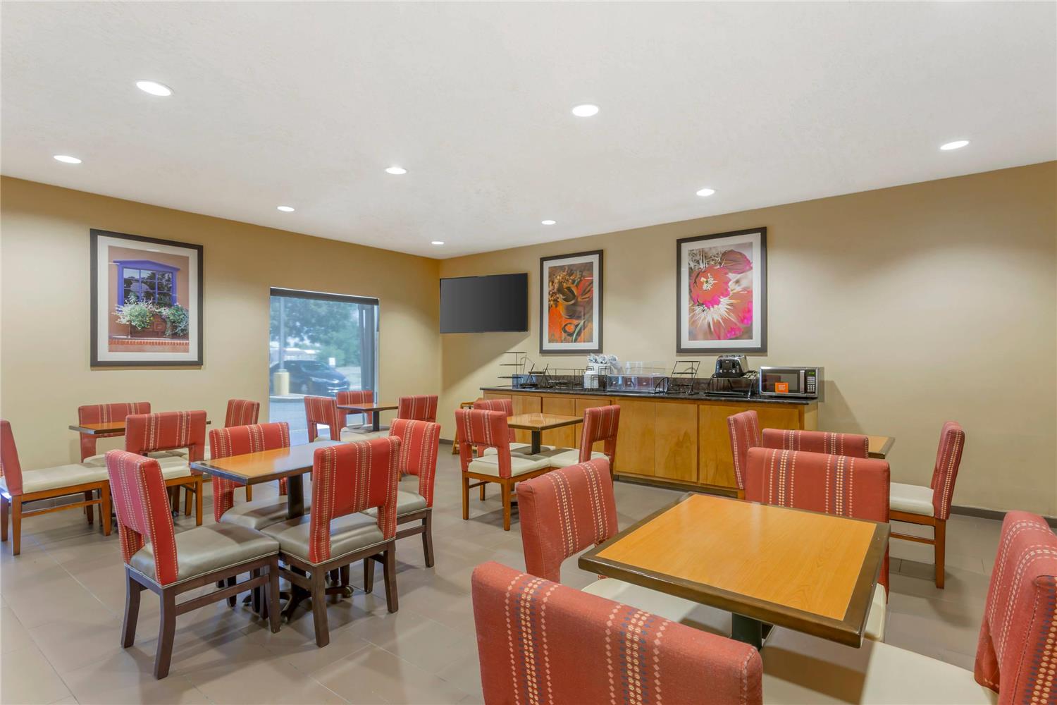 Comfort Inn & Suites Socorro, NM 29/38