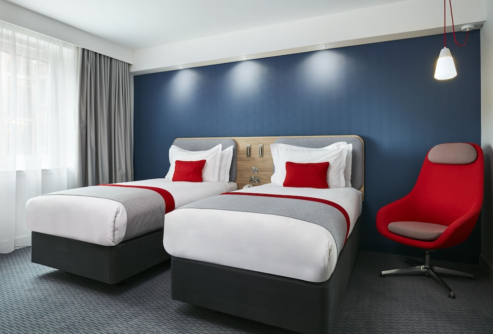 HOLIDAY INN EXPRESS DUBLIN CITY CENTRE 22/71