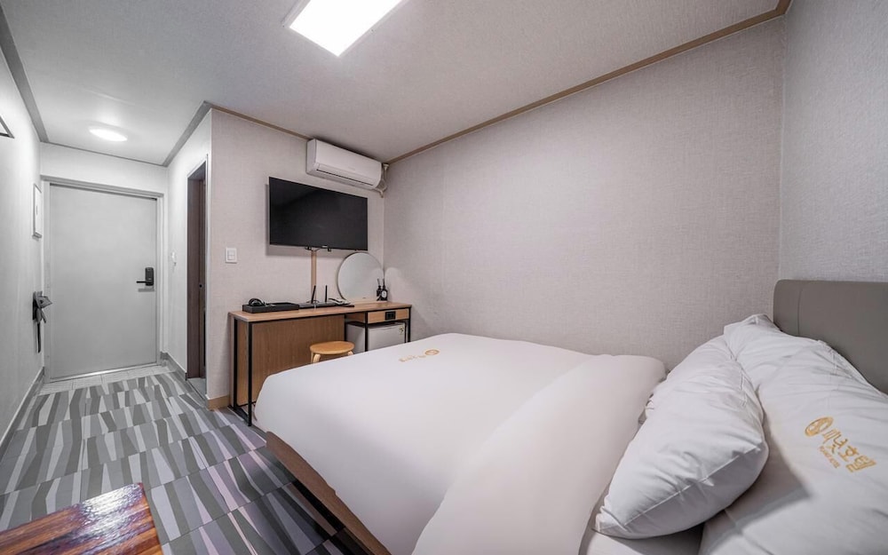 STANDARD, DOUBLE BED