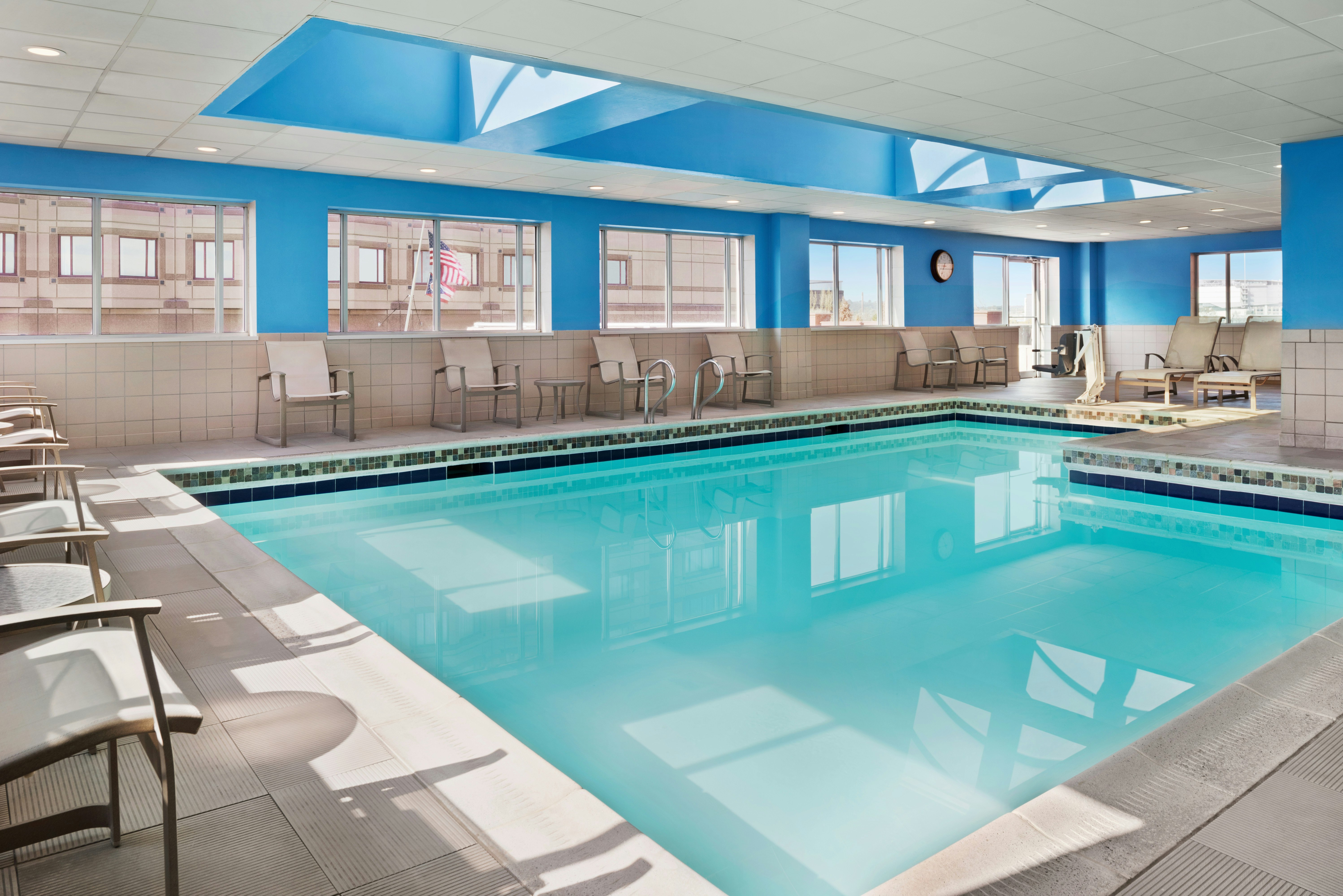 Embassy Suites By Hilton Cincinnati Rivercenter 22/53