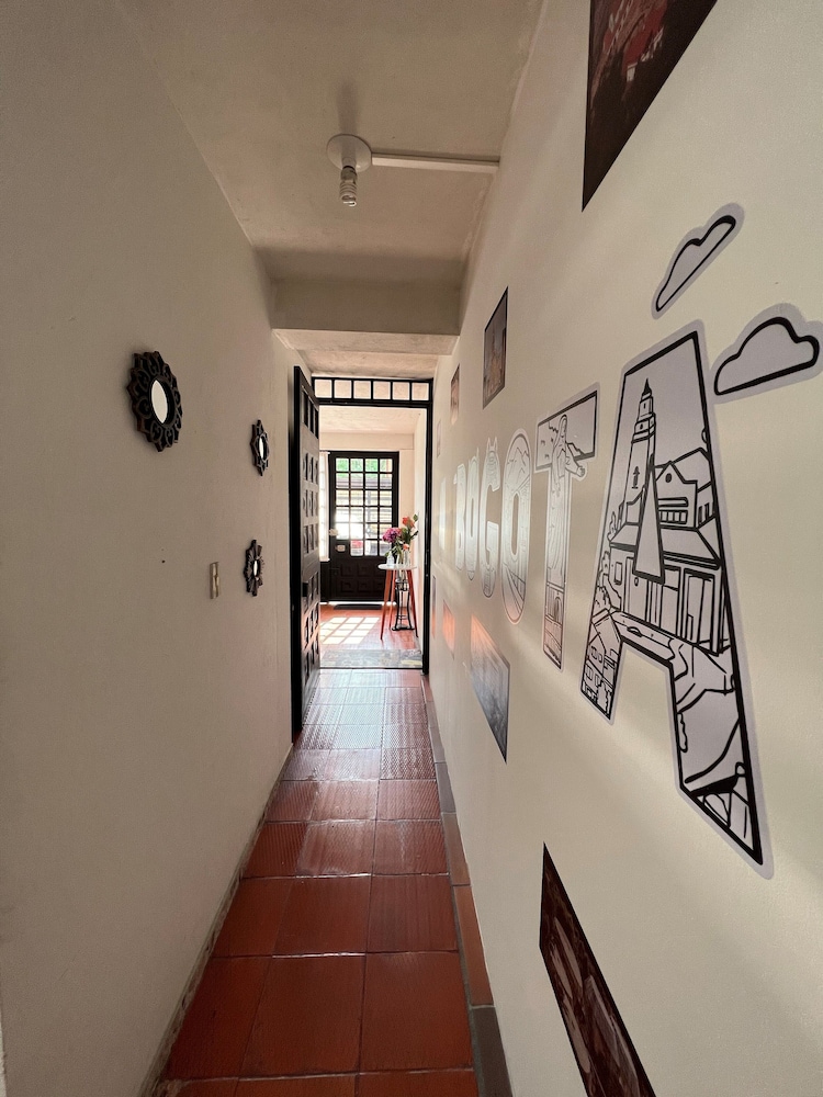 Hotel Oporto 83 32/50
