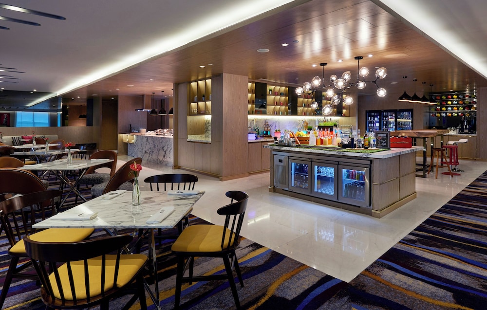 Pullman Kuala Lumpur City Centre Hotel and Residences 53/75