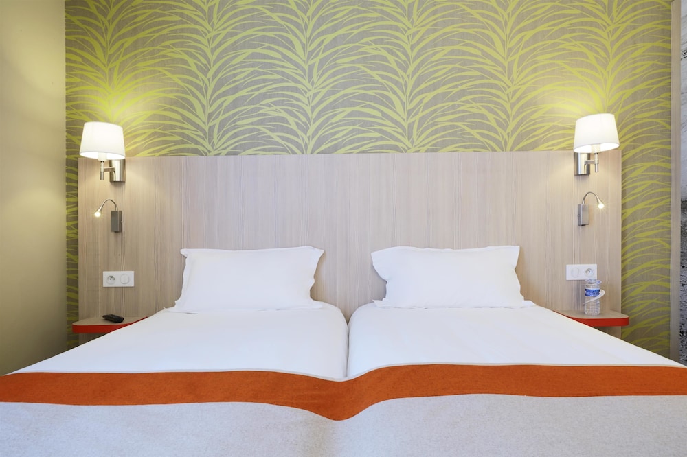 KYRIAD PRESTIGE SAINT MALO 15/64