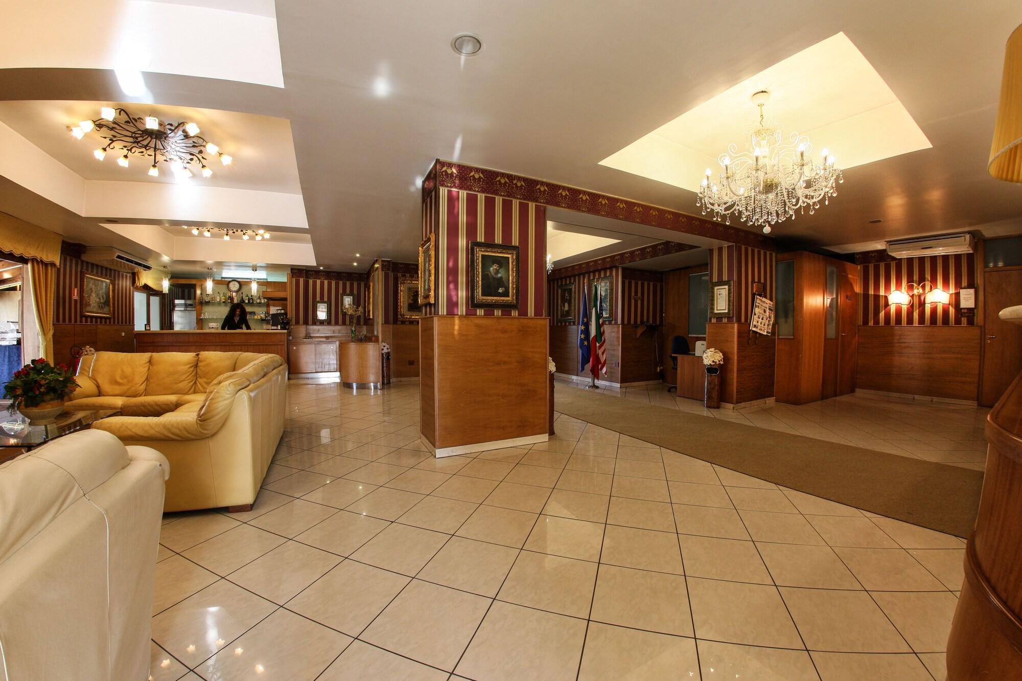 Hotel Max 9/50
