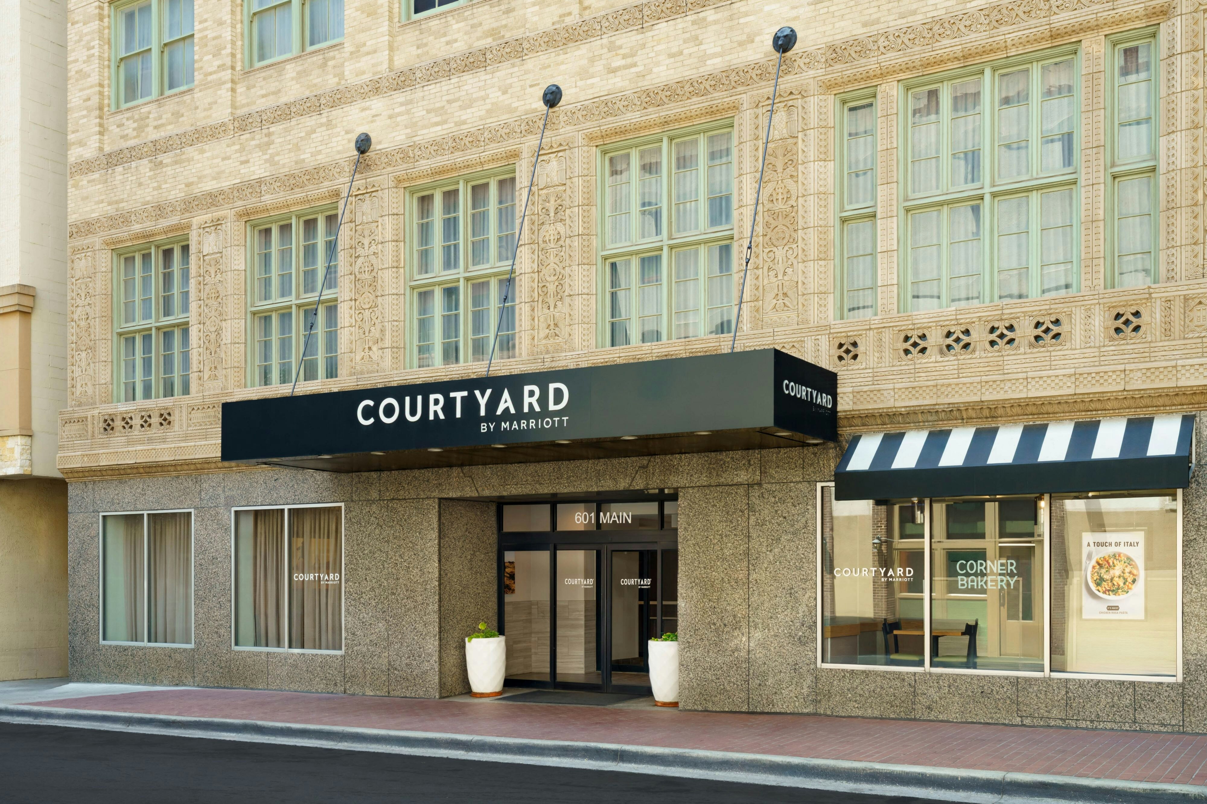 Courtyard By Marriott Fort Worth Downtown Blackstone in FORT WORTH - TX