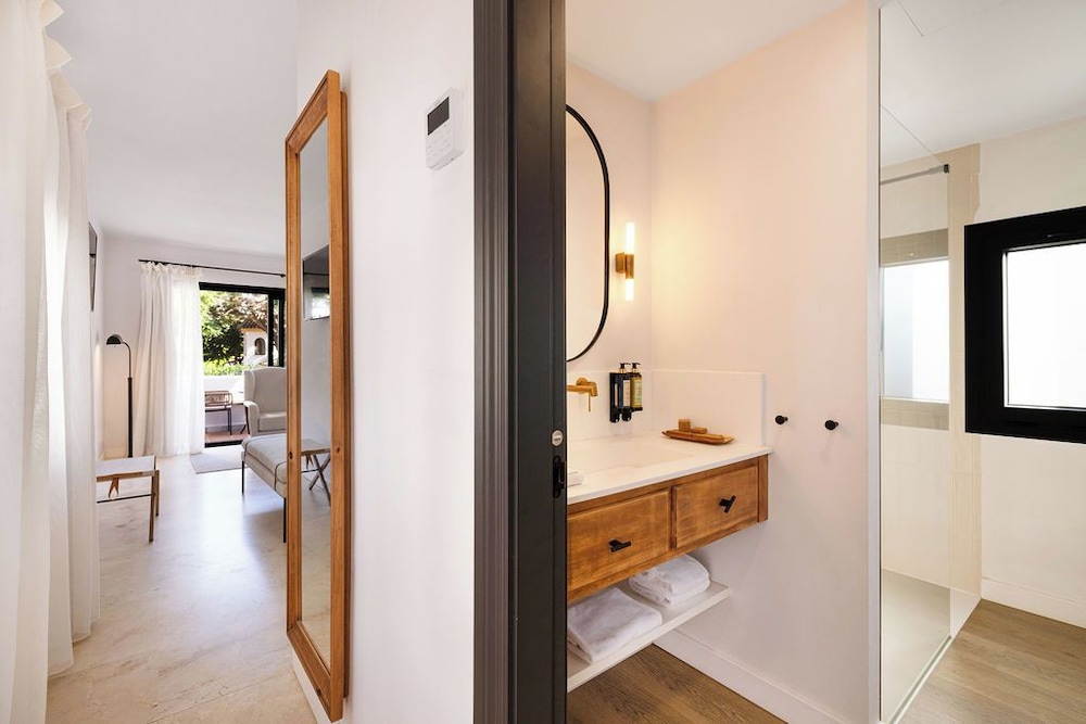 THE SUITES AT SAN ROQUE CLUB 49/50