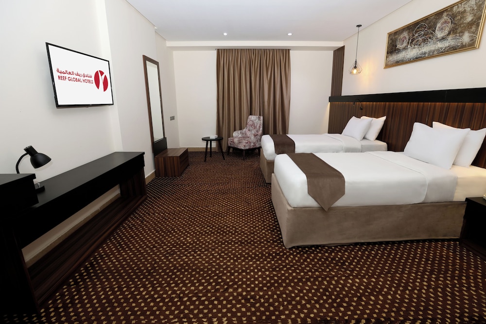ROOM, TWIN BEDS