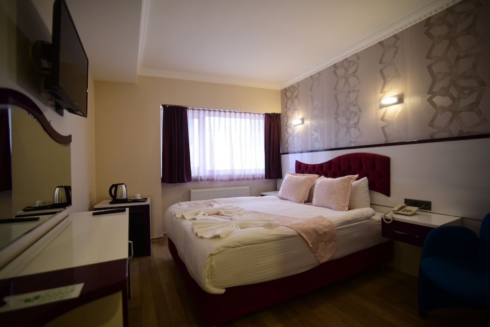 Ozdemir Palas Hotels 15/25