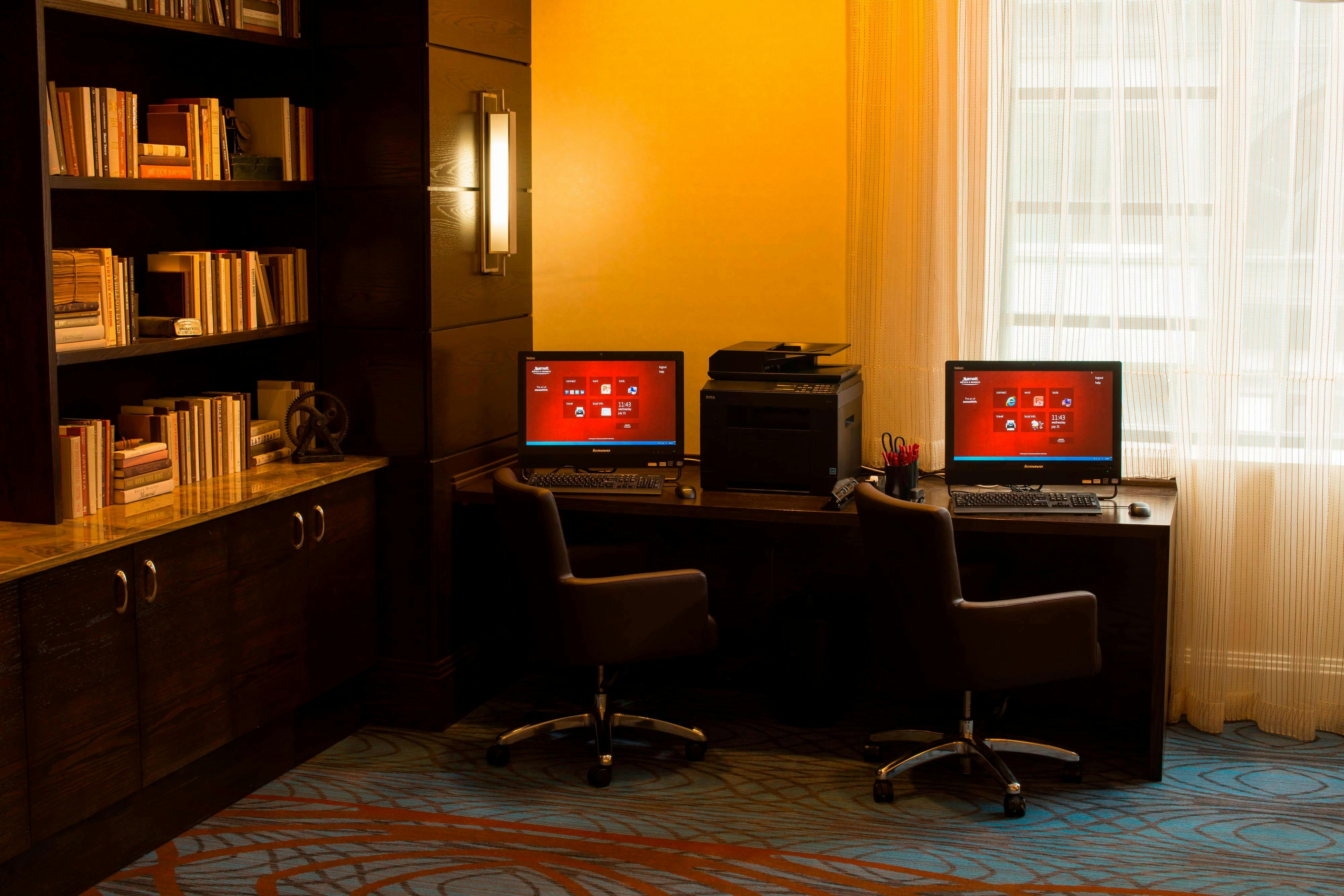 Milwaukee Marriott Downtown 15/17