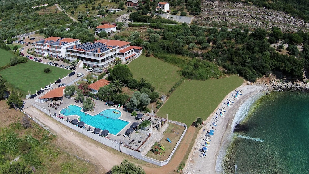 Maranton Beach Hotel 49/55