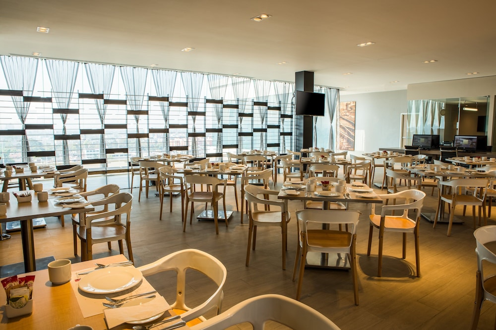 Fiesta Inn Express Forum Buenavista 39/73