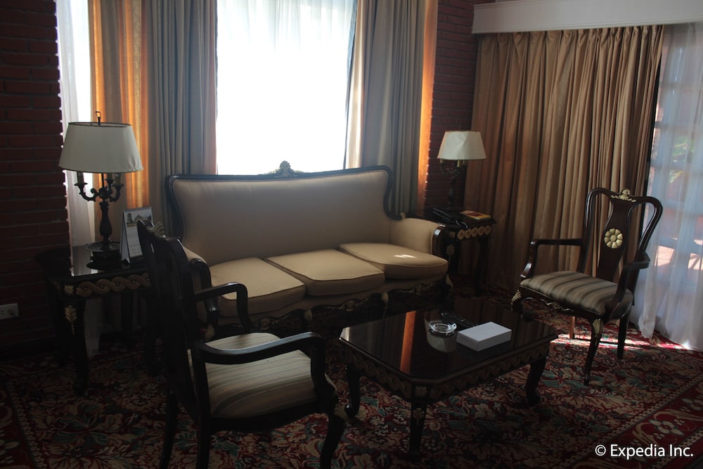 Fort Ilocandia Resort Hotel 33/50