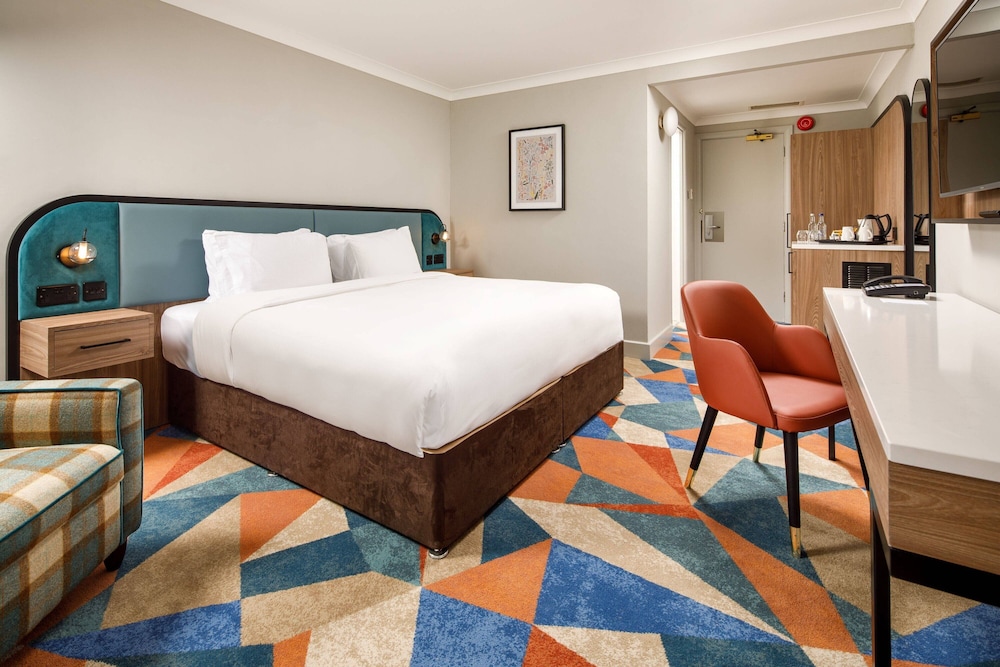 Delta Hotels Warwick 14/71
