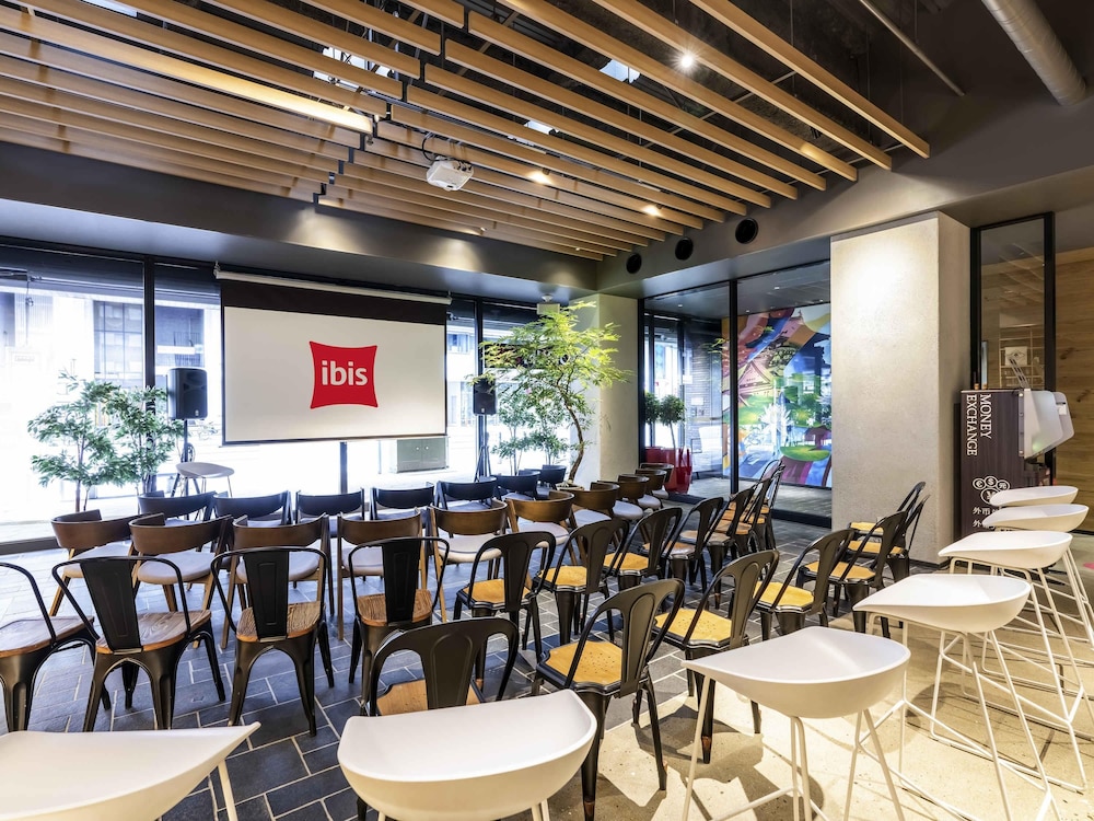 Ibis Osaka Umeda 63/65