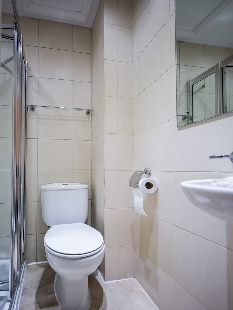Grantly Hotel London Shepherd s Bush 45/50