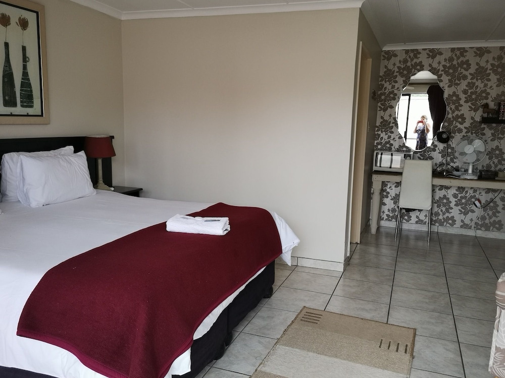 Nahoon Mouth Guest House 7/17