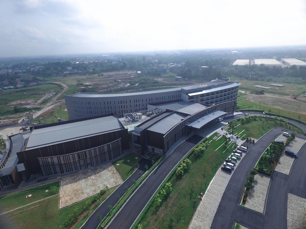 Hotel Santika Premiere Bandara - Palembang 4/55