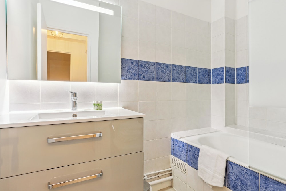 Luxury, Apartment, Twin Beds, City Street View, Sofa, RESIDENCE AURMAT 7/9