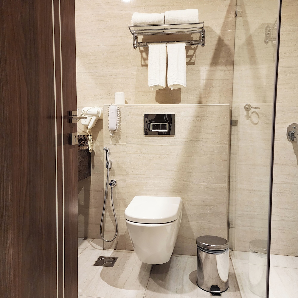 Juffair Boulevard Hotel and Suites 41/43