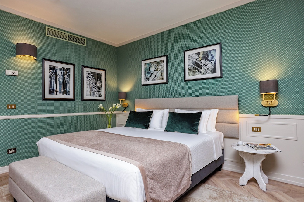 Plus, Superior, Double Bed، Leonardo Hotel Milan City Center 2/7