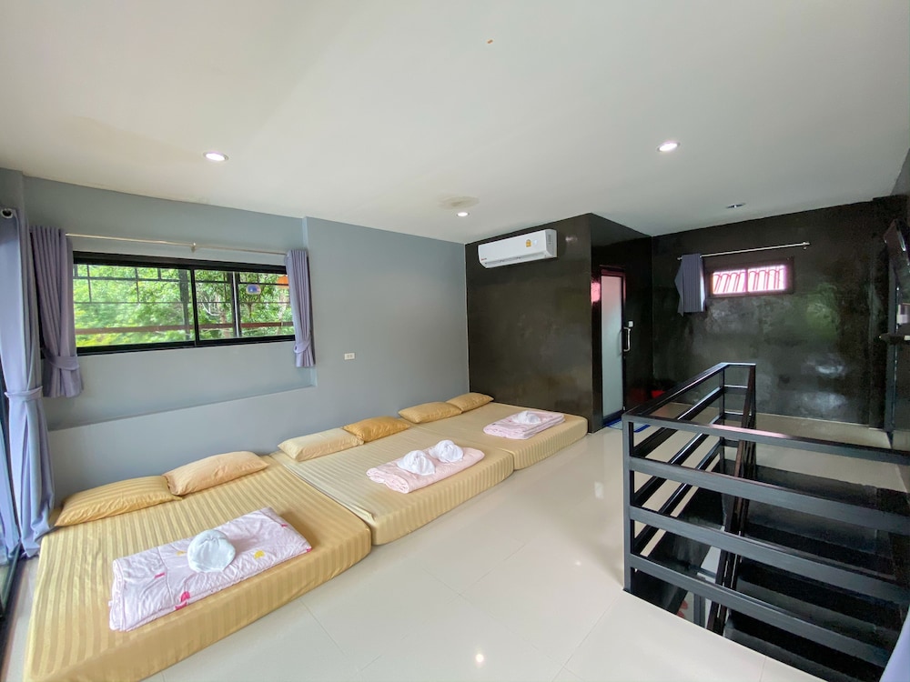 Natthapon Resort 48/76