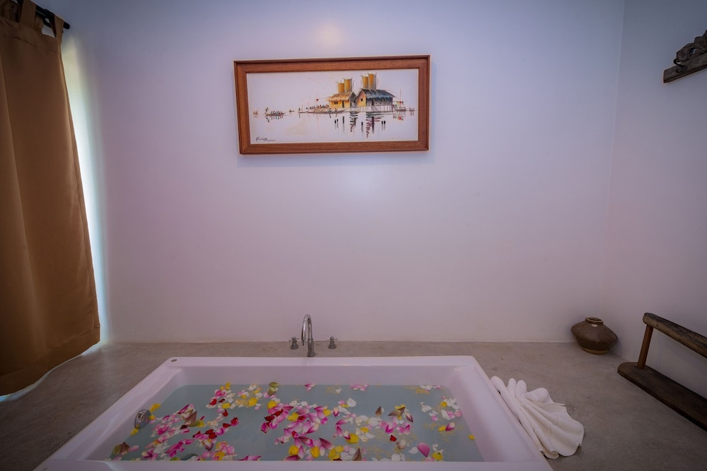 Bunwin Boutique Hotel 38/40