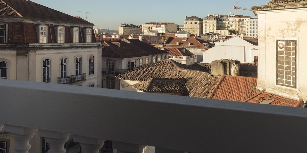 LISBON SERVICED APARTMENTS BAIXA CASTELO 70/74