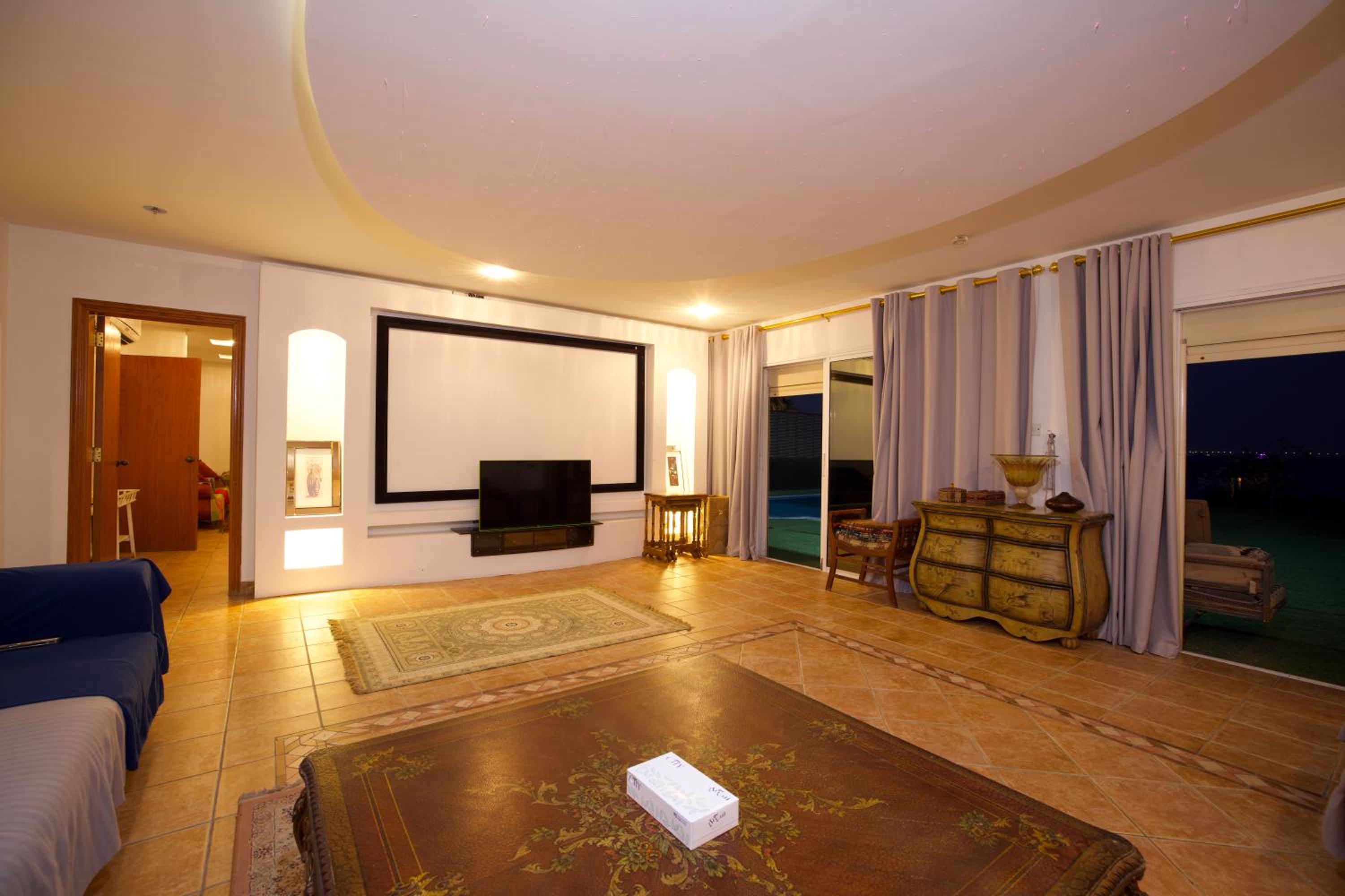 منتجع شاطئ النخيل(Palm Beach Resort) 64/73