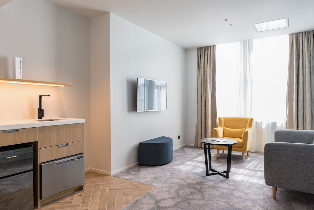 Legacy Airedale Hotel Auckland 42/67