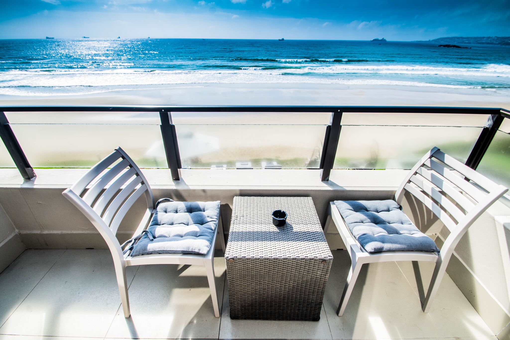 Bay Lodge on the Beach 20/50