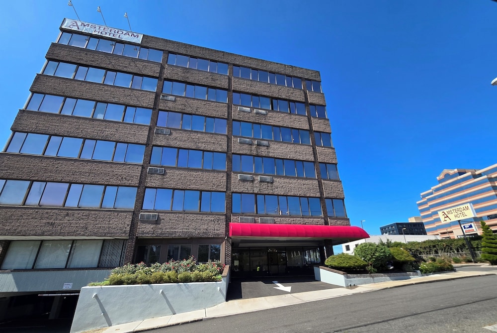 Amsterdam Hotel 3/47