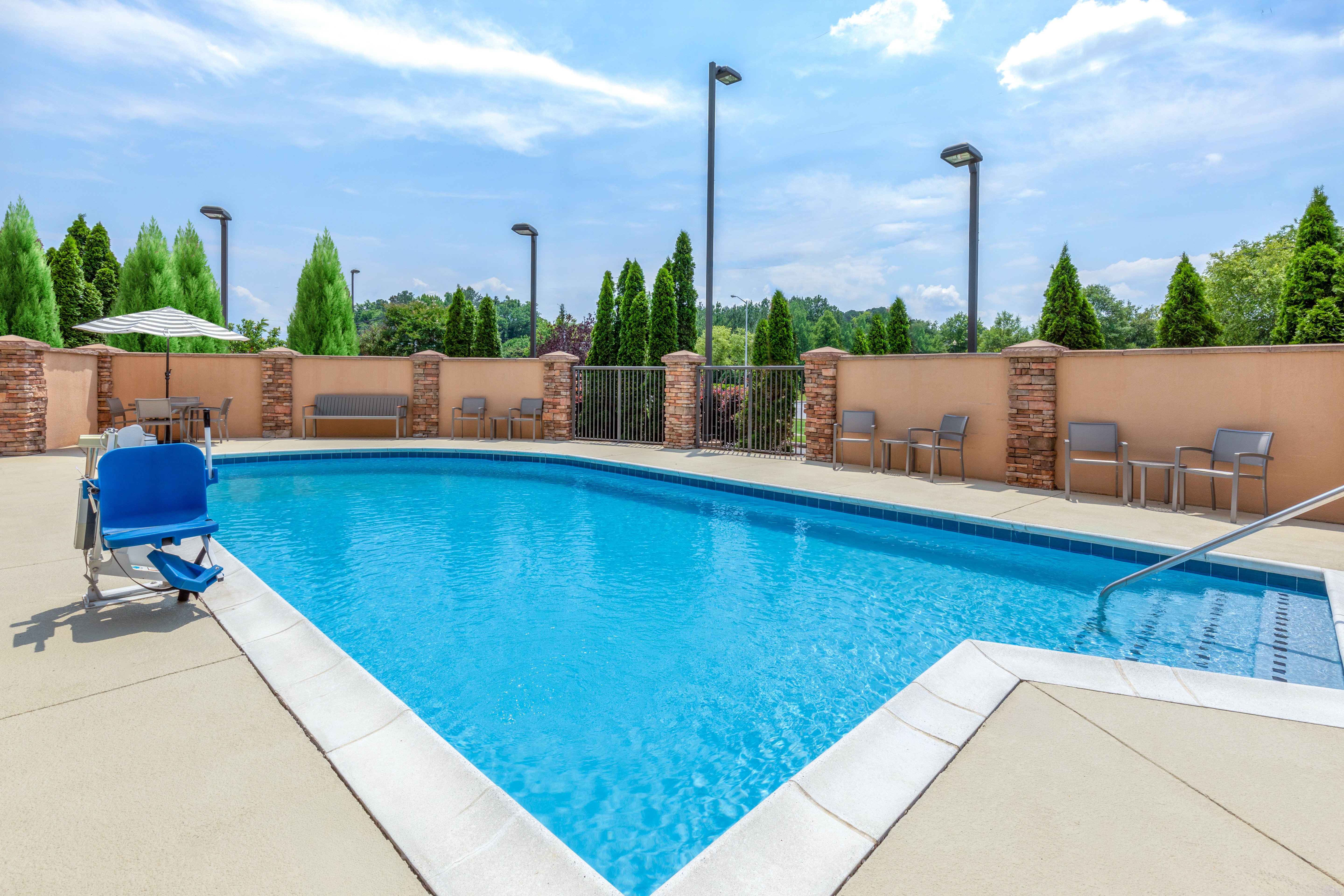 Holiday Inn Express Hotel And Suites Huntsville West Research Pk 43/70