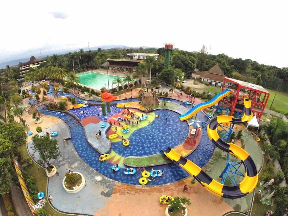 The Royale Krakatau Hotel 39/50