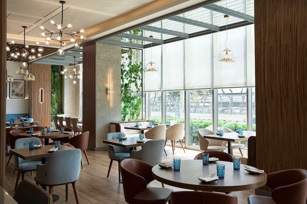 Radisson hotel Baku 64/80